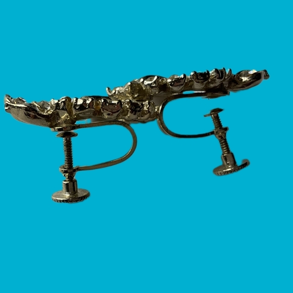 Vintage Clip on screw back Rhinestone earrings - Picture 2 of 4